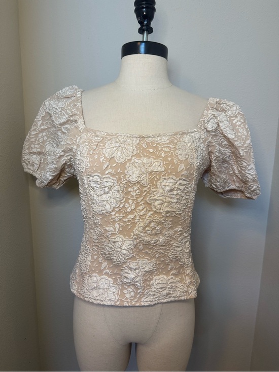 Umgee Tops - Umgee Puff Sleeve Lace Square Neck Top in Beige and Ivory NWT